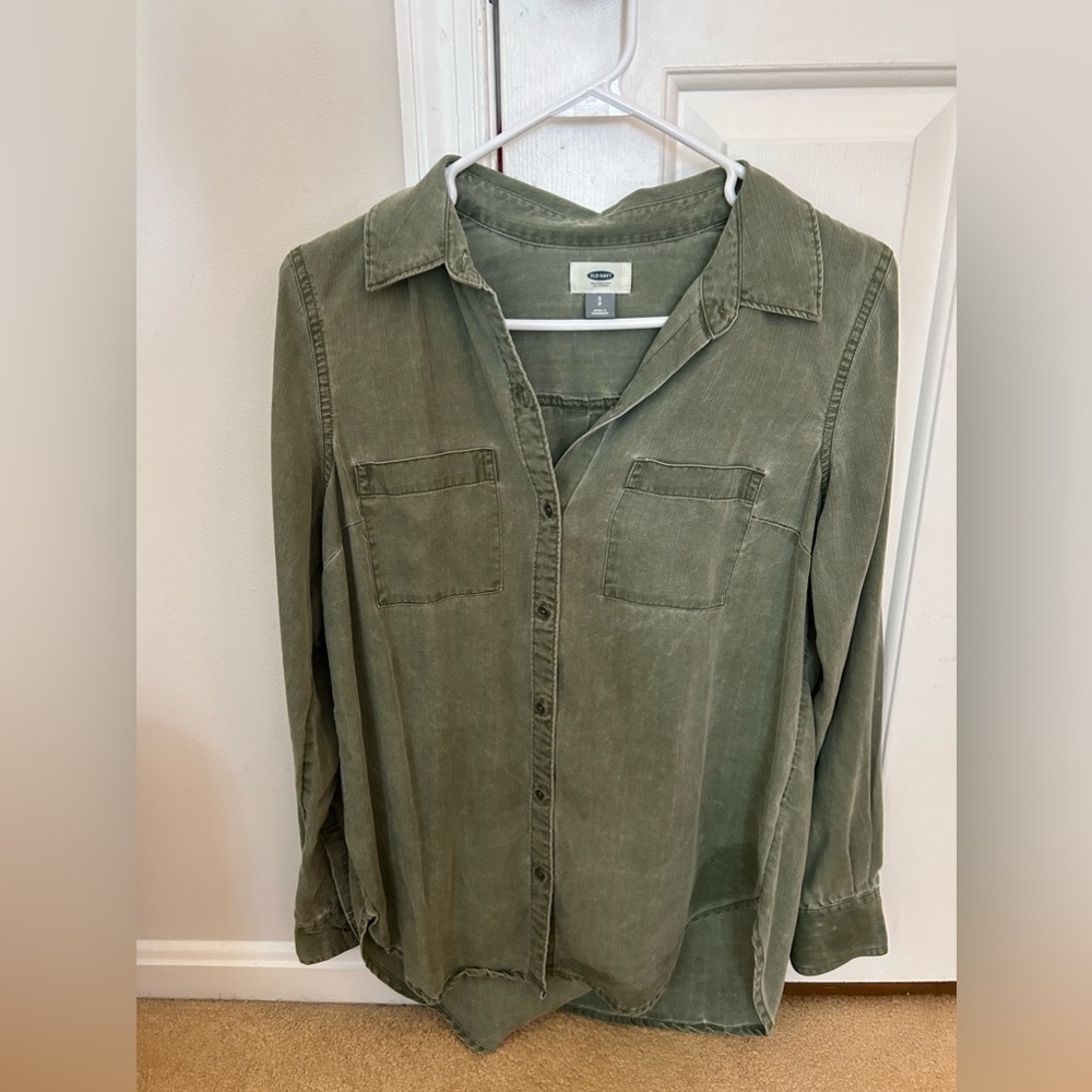 Old Navy top